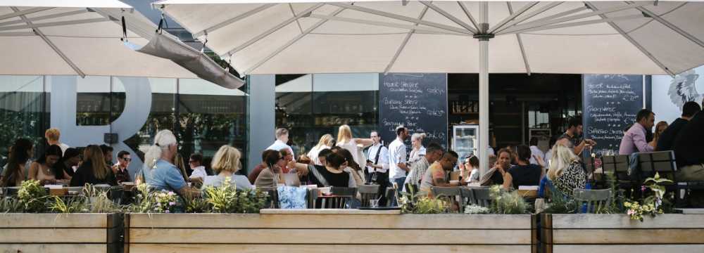 HEUER Garten. Restaurant. Bar in Wien