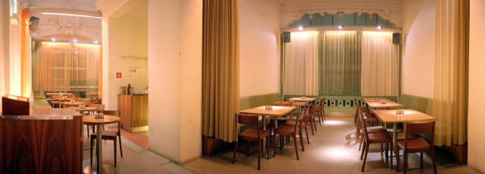 HALLE Caf� Restaurant in Wien