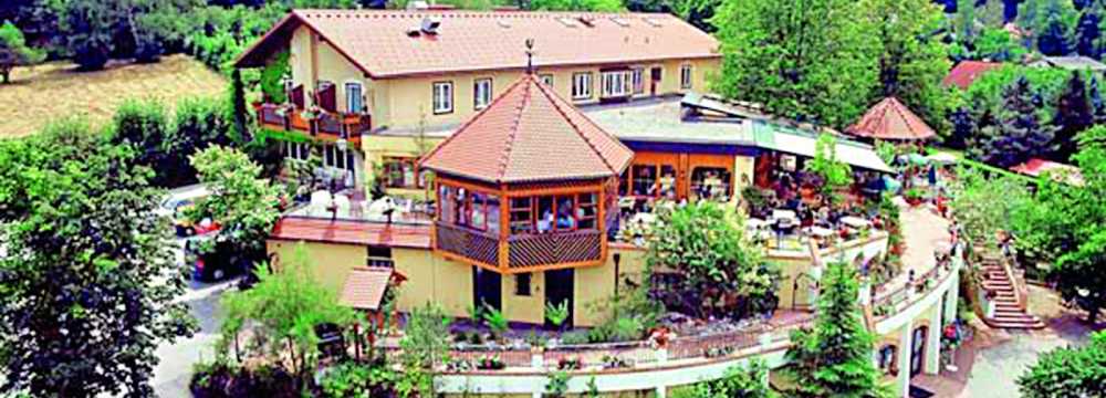 H�userl im Wald in Graz