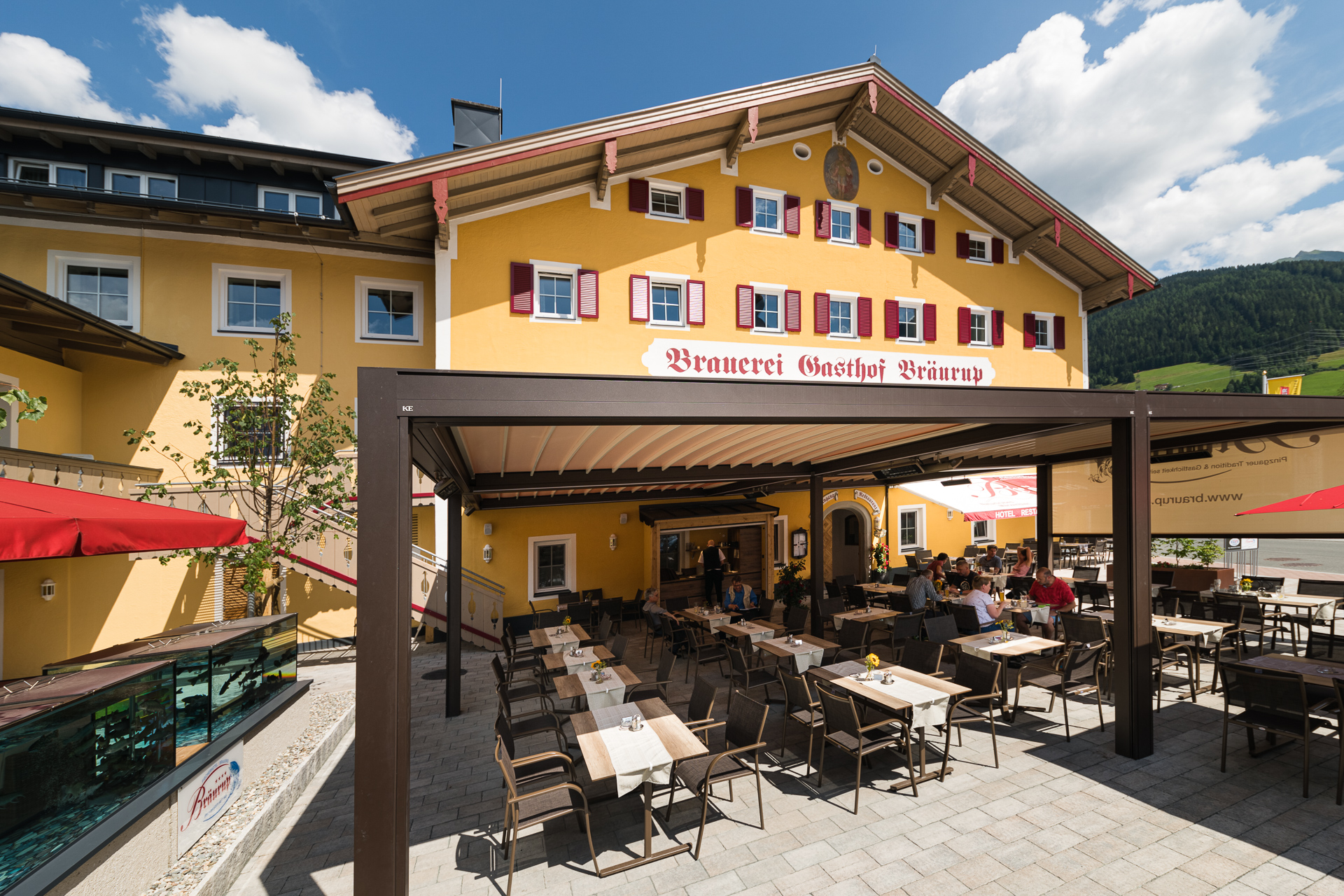 Genießen Sie den Sommer auf unserer Sonnenterasse