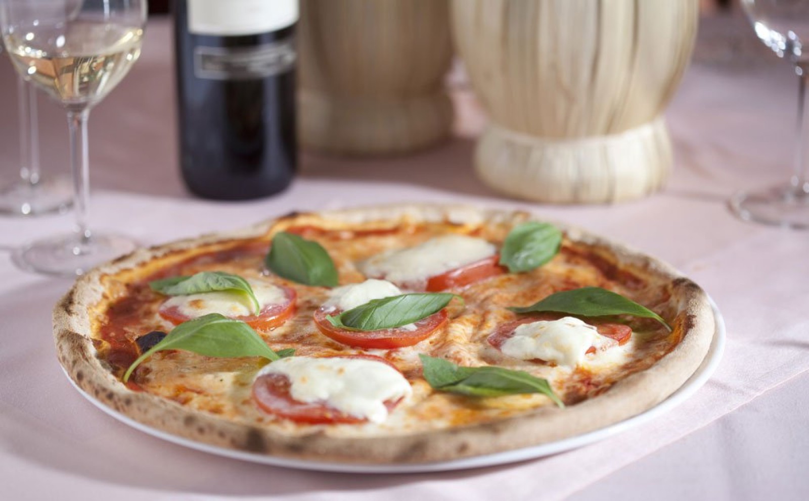RIVA Ristorante - Pizzeria - Eissalon in Linz
