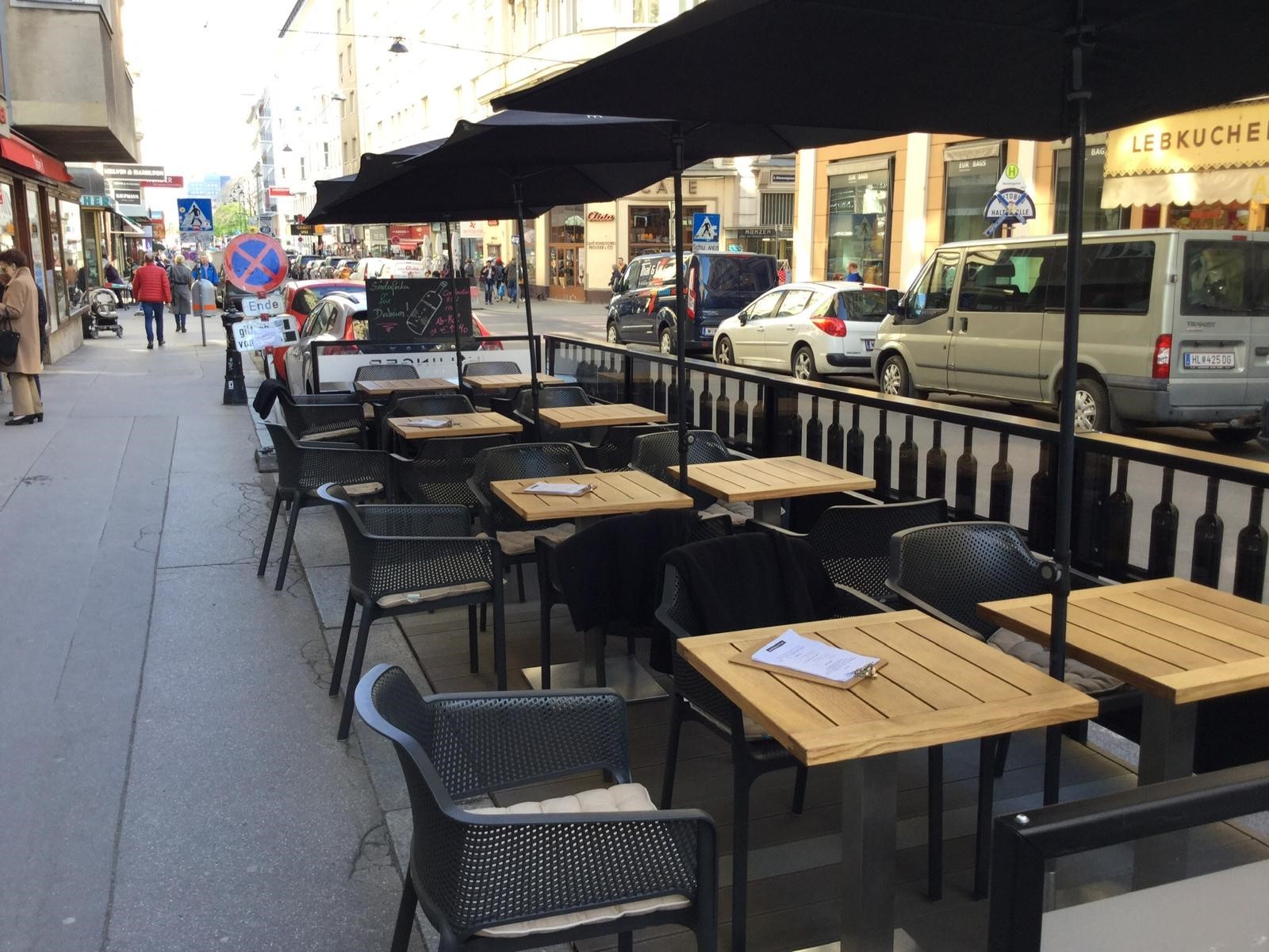 Leo Hillinger Wineshop & Bar Wien Wollzeile in Wien, Foto 9