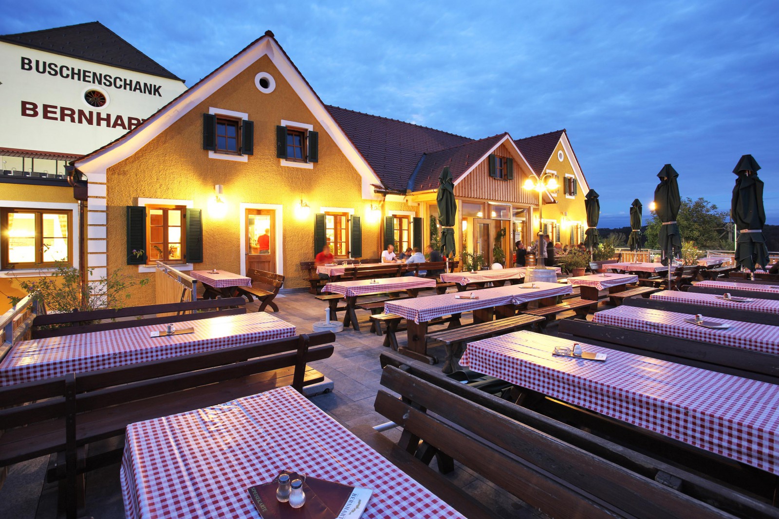 Buschenschank und Weingut Bernhart in Riegersburg, Foto 4