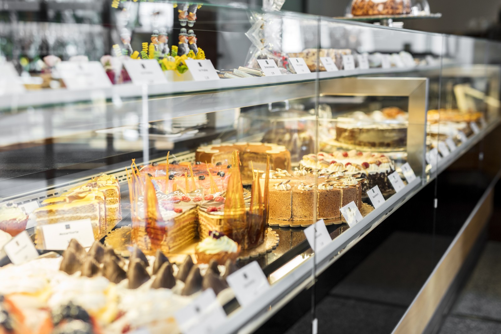 Cafe Konditorei im Warmbaderhof in Villach, Foto 2