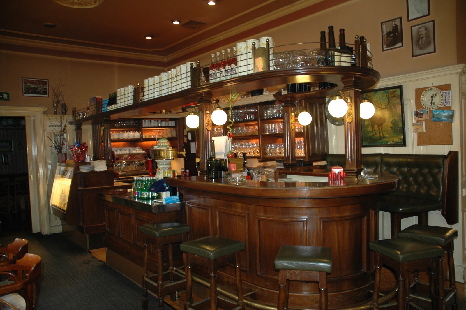 Cafe - Restaurant Gschamster Diener in Wien, Foto 9