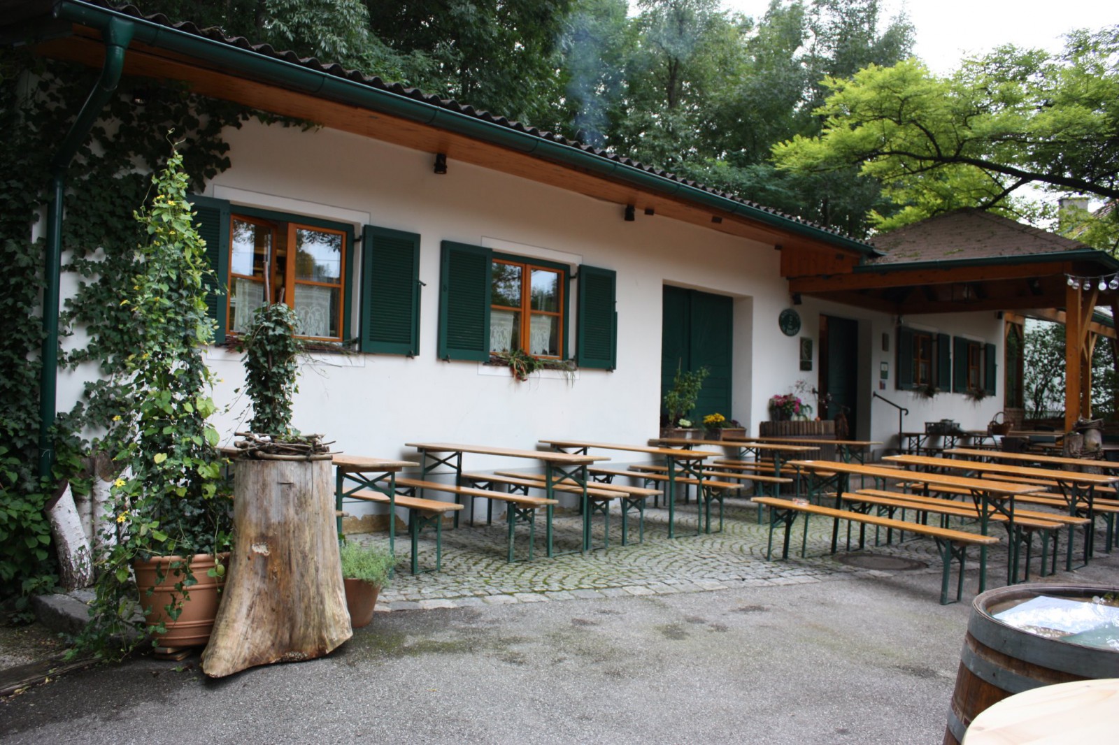 Restaurant Weingut und Heuriger M. Mayer in Köngsbrunn am Wagram