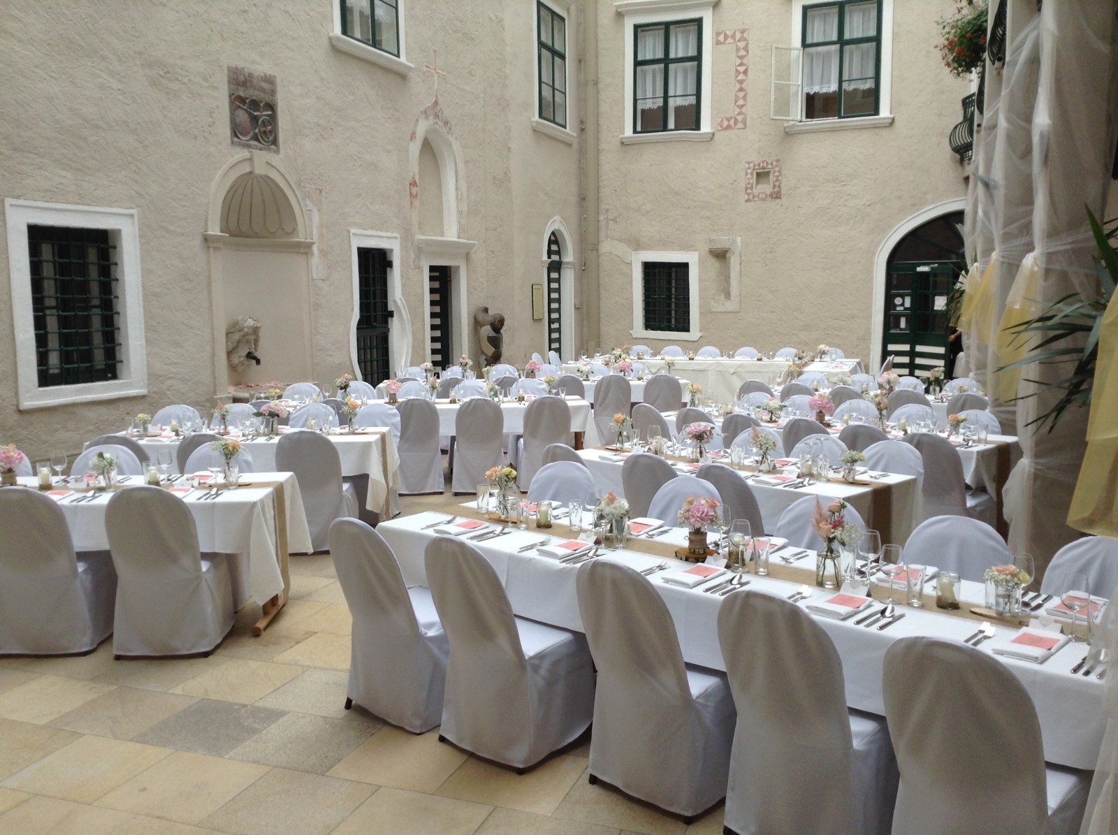 Gerüchteküche im Wasserschloss in Kottingbrunn, Foto 5