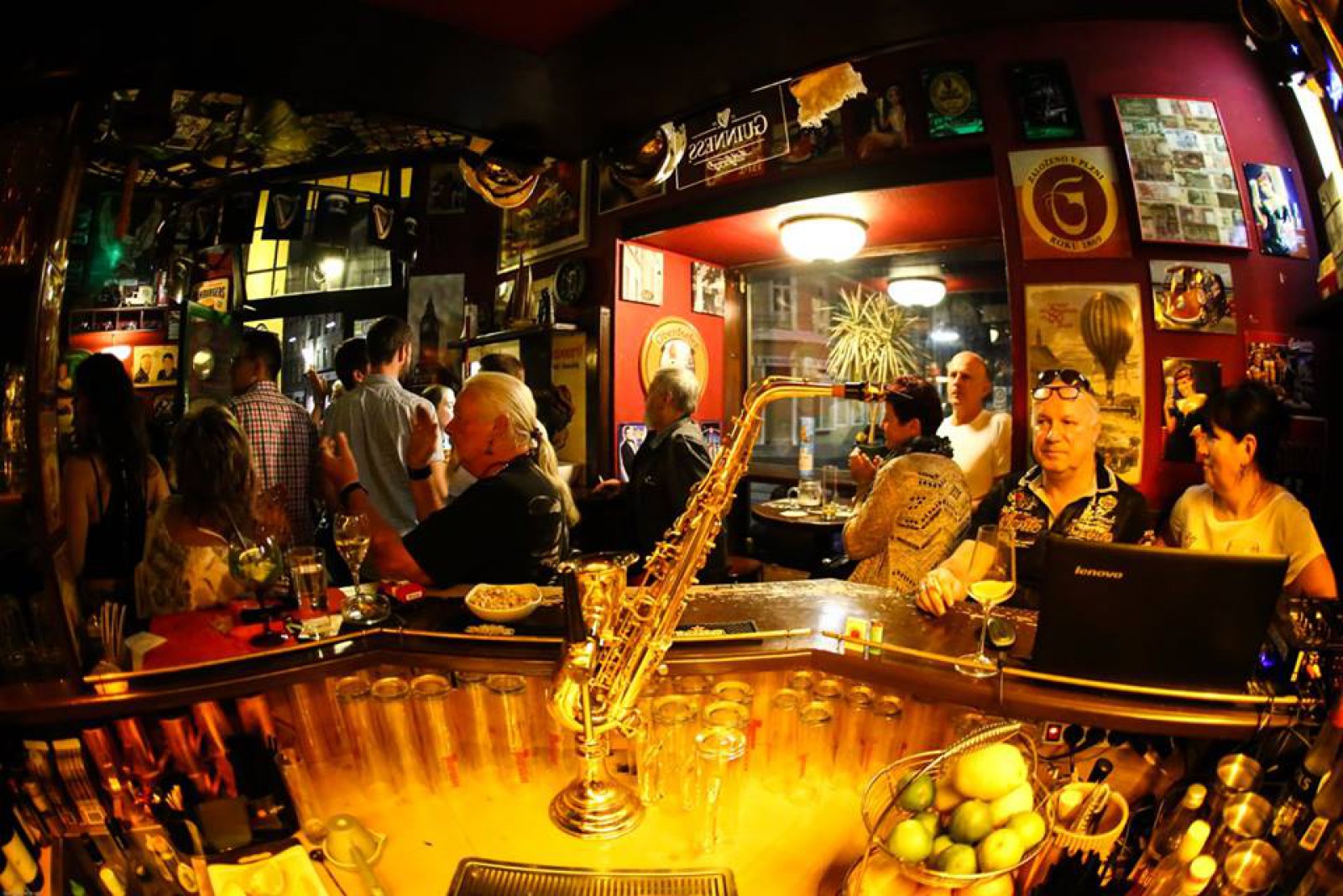 Coopers Nr 1 in Wien, Foto 2