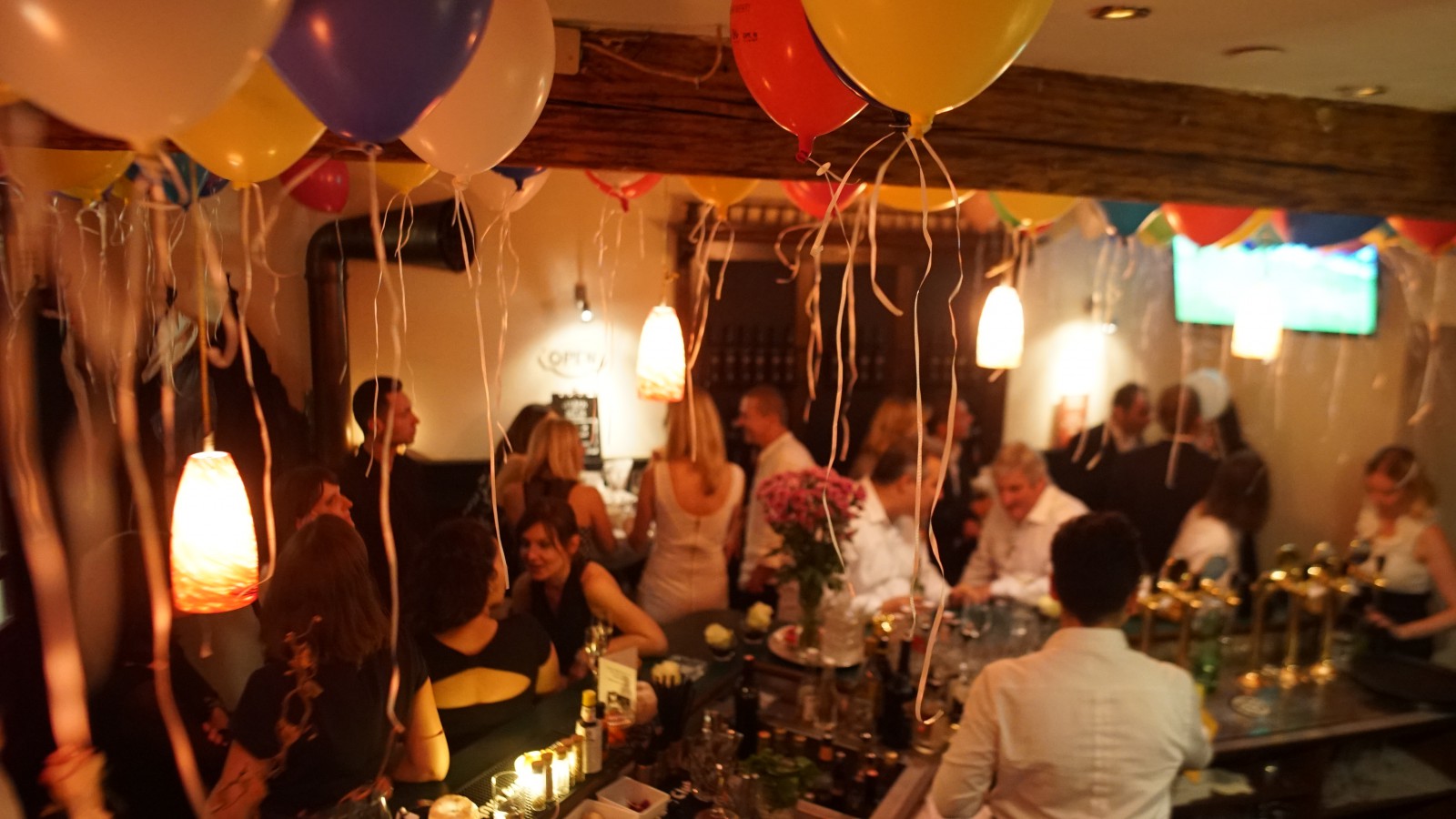 kem'S Bar & Kitchenette in Wien, Foto 19