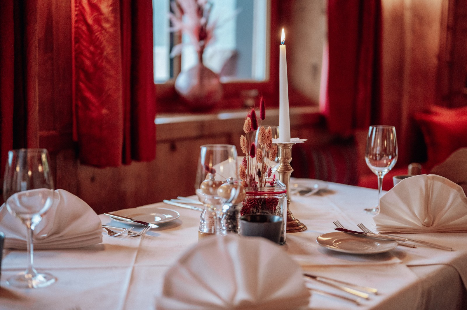 HOTEL GOLDENER BERG  in Lech, Foto 14