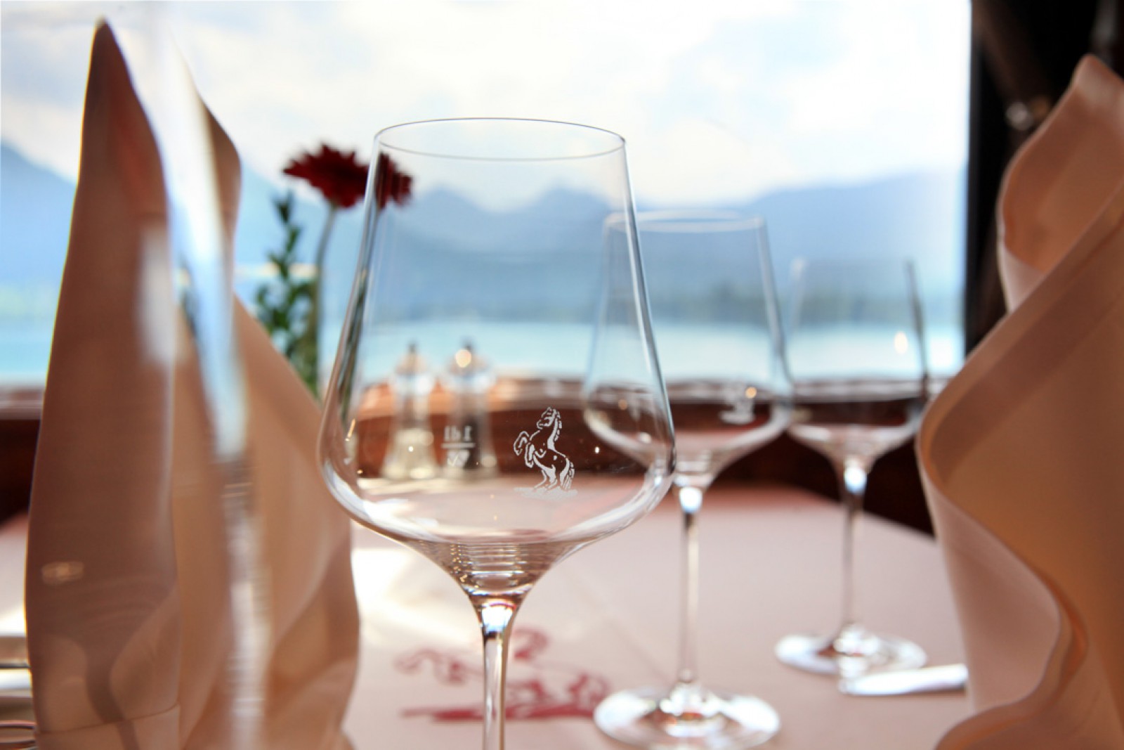 'Poll's Kaiserterrasse' - Gourmet Restaurant Im Weissen Rössl  in St. Wolfgang, Foto 2