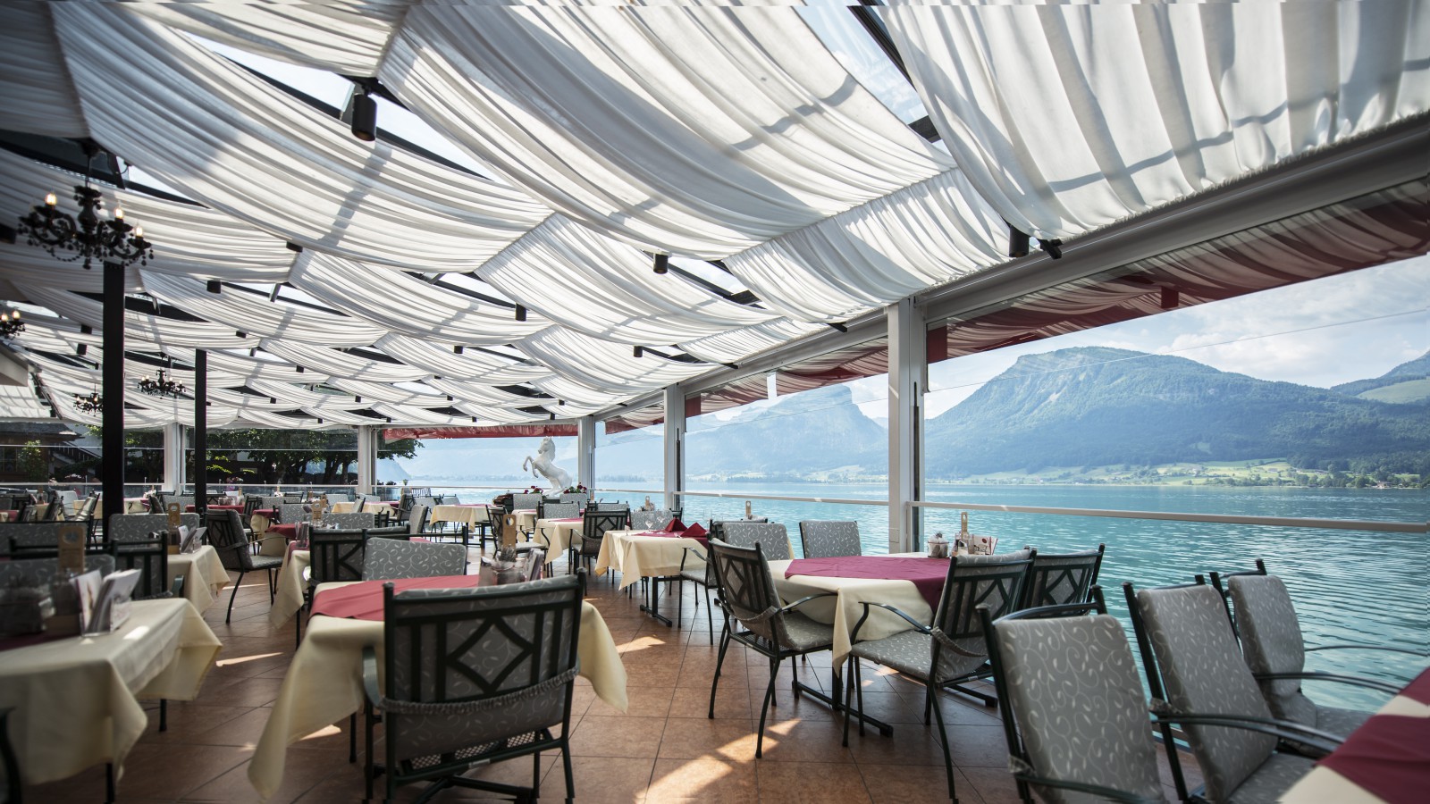 Seerestaurant  'Im Weissen Rössl' in St. Wolfgang, Foto 1