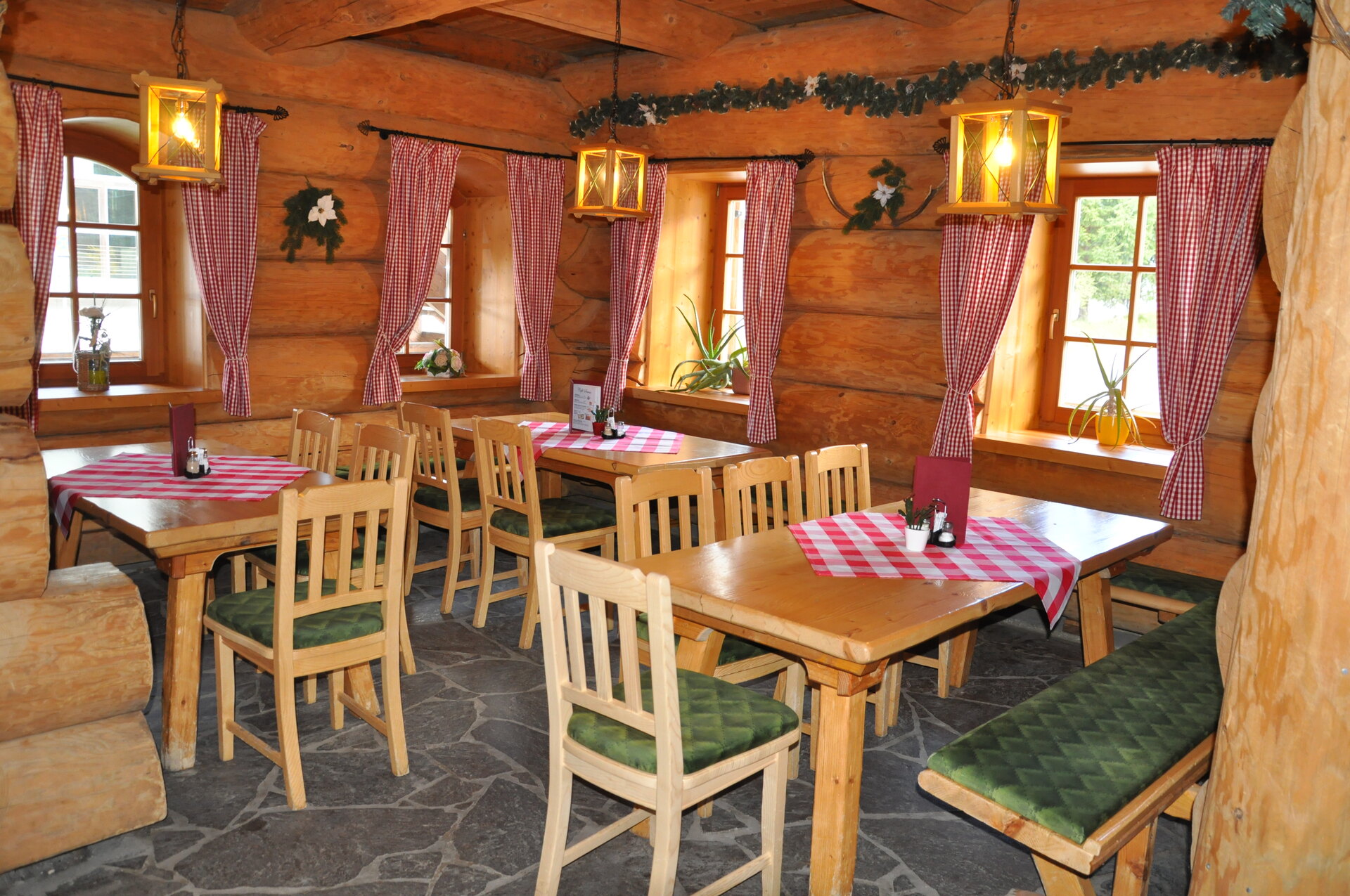 Bärenhütte Tröpolach in Jenig, Foto 1