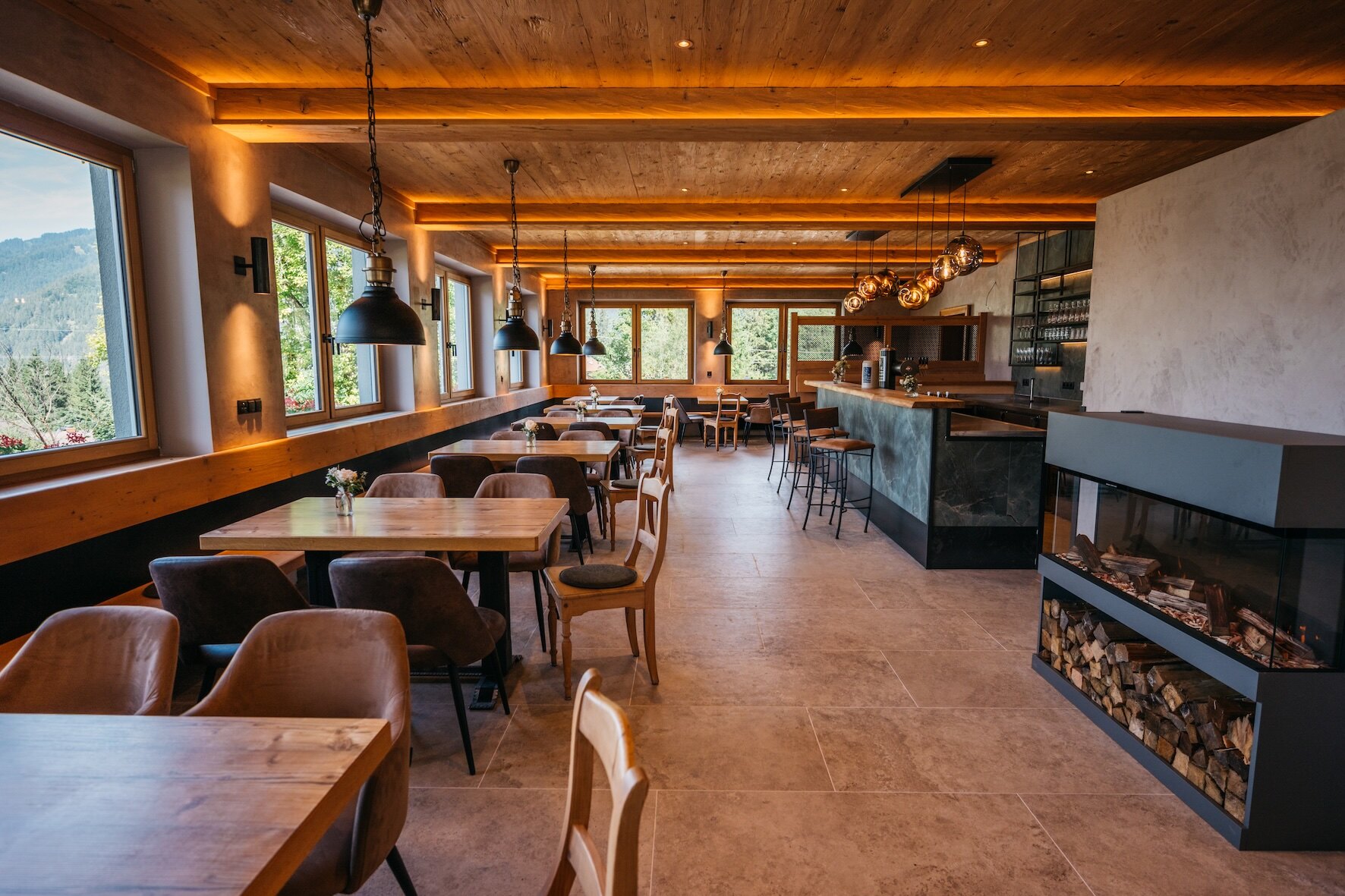 Panorama Restaurant an der Tiroler Zugspitze in Ehrwald, Foto 1