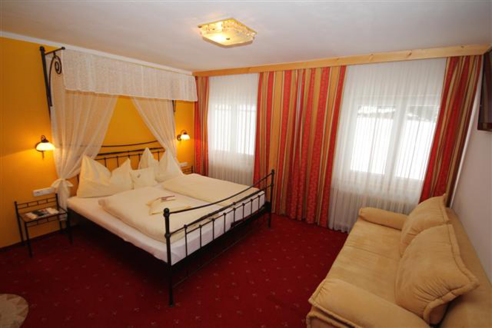 Restaurant Waldwirt in Russbach am Pass Gschutt, Foto 2