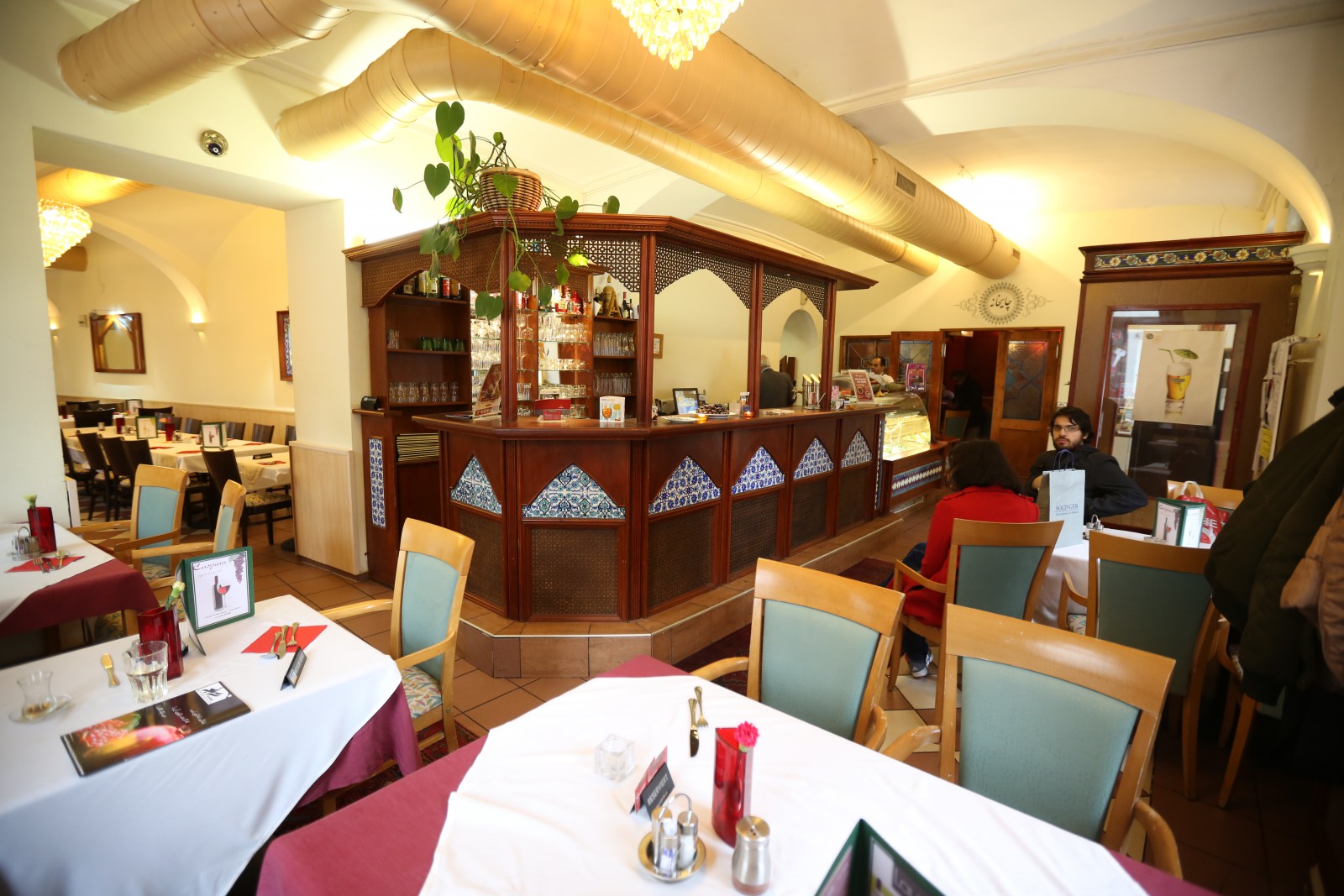 Cafe Restaurant Caspian in Wien, Foto 2