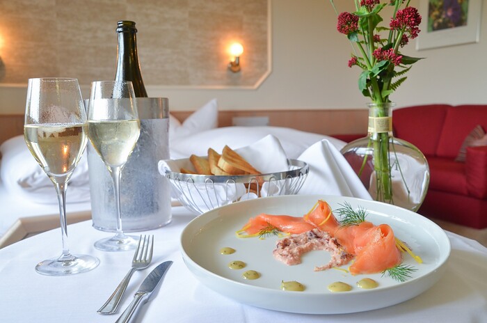 Castell - Das Hotel - Restaurant für Wanderer und Feinschmecker