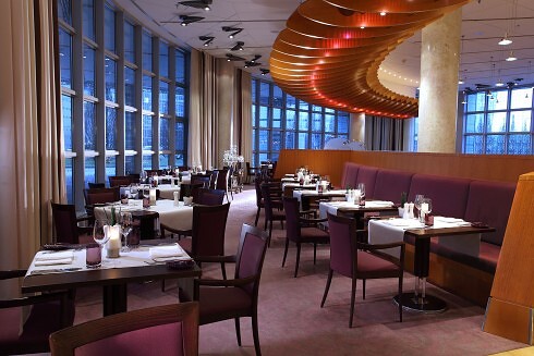 charles lindbergh Restaurant Kempinski Hotel Airport München