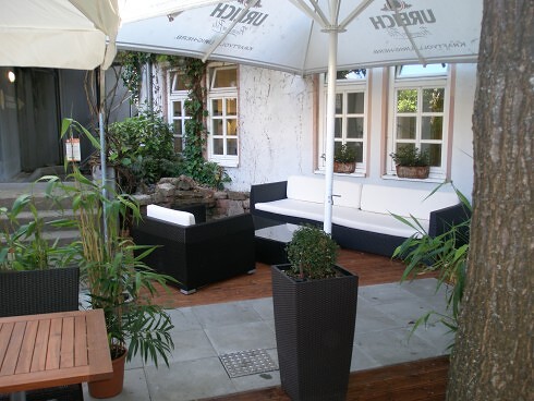 Ludwig Bar Restaurant Bistro