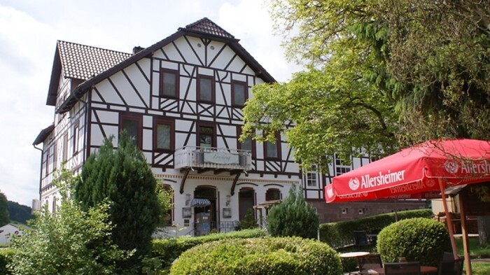 Lönskrug - Hotel Restaurant Biergarten