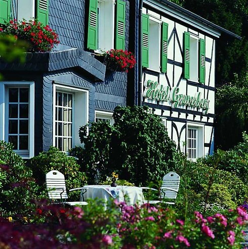 Romantik Hotel Gravenberg- Bergische- und Romantik- Stube