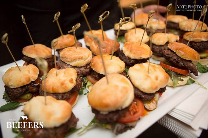 Restaurant Beefers Premium Grill & Bar